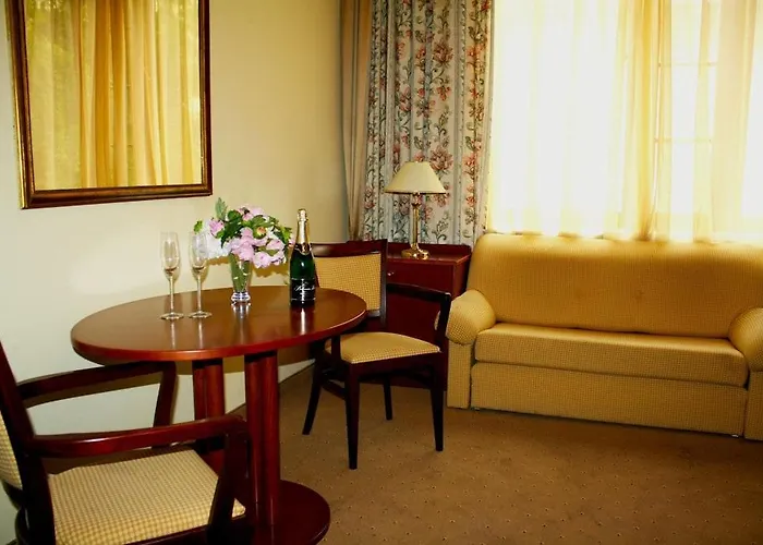 Petr Hotel KLV