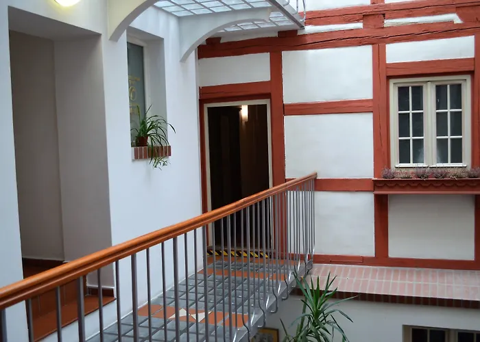 Petr Hotel
