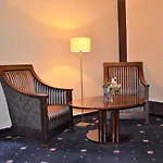 페트르 4*