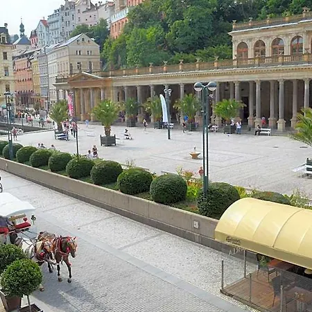 Petr 4* Karlsbad